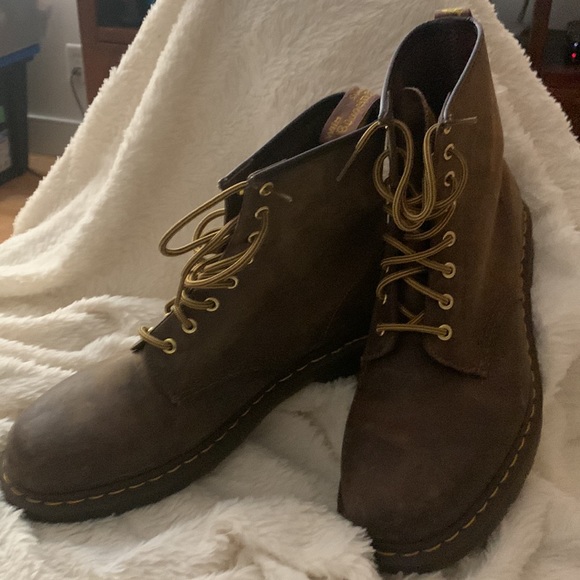 Dr. Martens - Size 12 US/ 46 EU 1460 CRAZY HORSE LEATHER LACE UP BOOTS - Picture 2 of 7